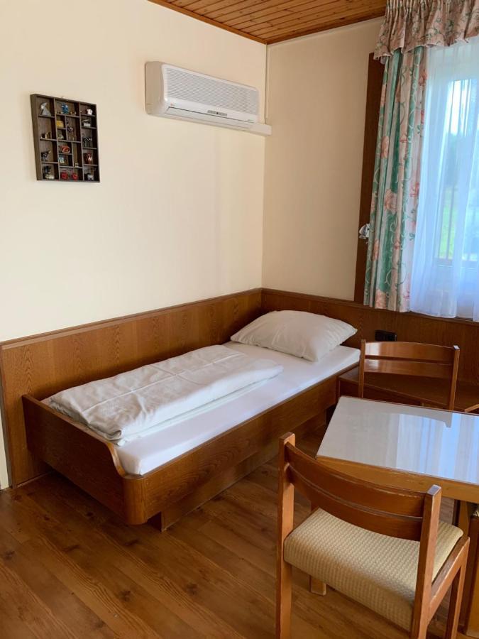 Hotel Arkadenhof Лойперсдорф-бай-Фюрстенфельд Экстерьер фото